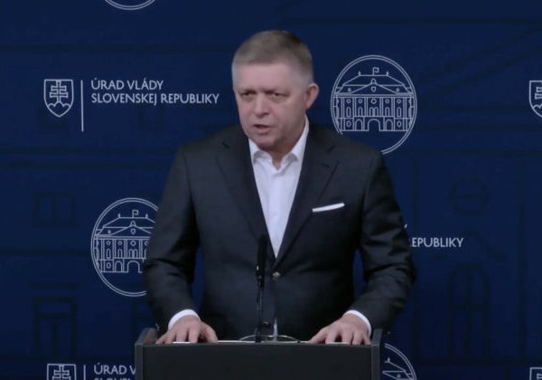 Unia trpí dvoma druhmi paniky, podľa Fica je jednou z nich nevedomosť o budúcich krokoch Trumpa