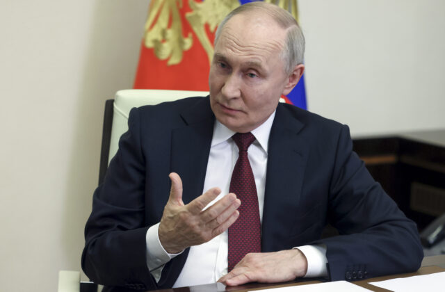 Putin ponúka Američanom kovy vzácnych zemín z okupovaných…