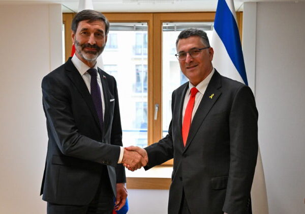 Minister zahraničia Blanár sa stretol so šéfom izraelskej diplomacie Saarom, chcú posilniť vzťahy oboch krajín