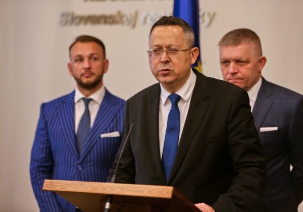 Progresívci reagujú na kroky ministra Suska, pokračuje v rozvracaní spravodlivosti zásahmi do súdnictva