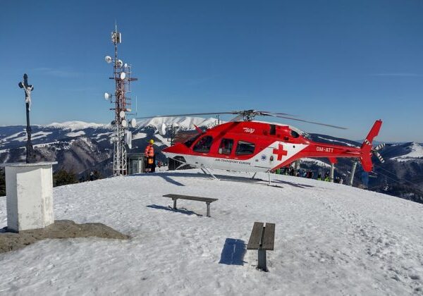 Horskí záchranári upozorňujú na nebezpečenstvo vo Veľkom Mlynárovom žľabe, odporúčajú zvážiť pohyb v lokalite