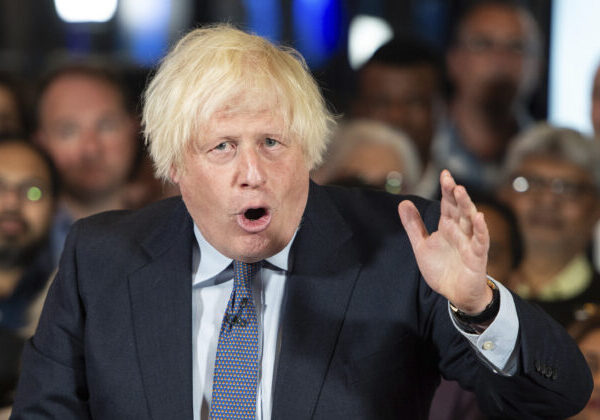 Európa by podľa britského expremiéra mala použiť 300 miliárd dolárov zmrazených ruských aktív na podporu Ukrajiny