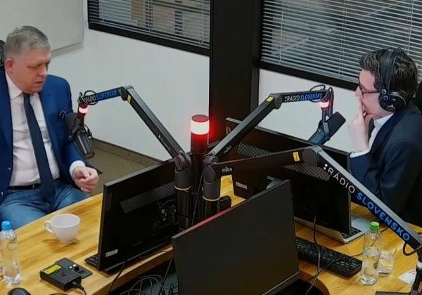 Baránek zmenil svoje rozhodnutie, po kritike rozhovoru s Ficom bude opäť moderovať Sobotné dialógy v STVR