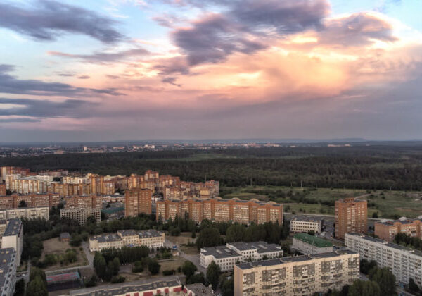 Poslanci v Nitre odmietli spochybňovanie zahraničnej orientácie Slovenska a vyjadrili podporu Ukrajine