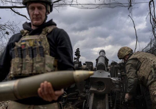 Moskva na Ukrajine stratila ďalších 1 400 vojakov a desiatky kusov obrnenej techniky