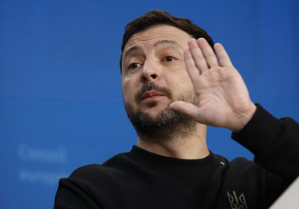 Zelenskyj nie je schopný obliecť si oblek štátnika, tvrdí bývalý šéf českej diplomacie