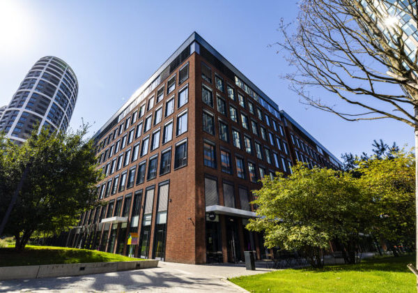 IAD IRF dosiahol historicky najvyššie zhodnotenie, plánuje obnoviť výplatu dividend