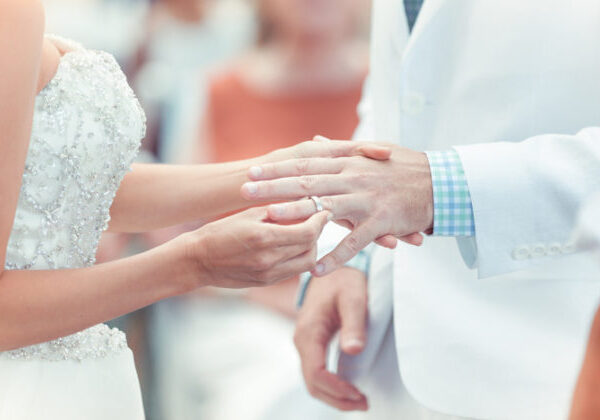 Čína zaviedla nové opatrenia na zjednodušenie registrácií sobášov, znížila aj finančné zaťaženie párov