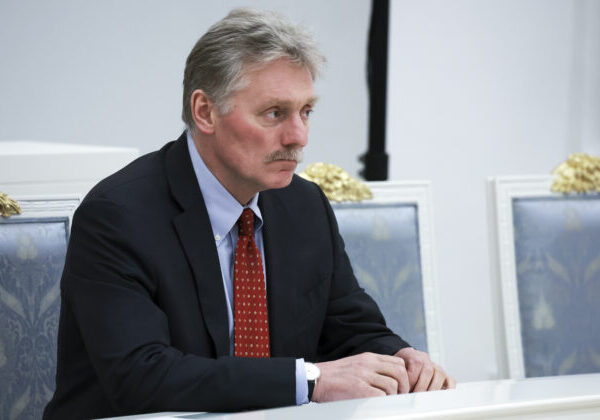 Čakajú nás ťažké rokovania o Ukrajine, odkazuje Peskov