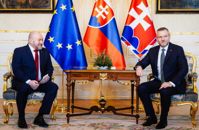 Huliak je novým ministrom športu, Pellegrini sa Keketimu…