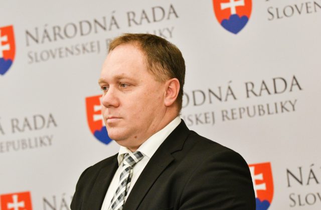 Do parlamentu mieri zákaz predaja energetických nápojov s…
