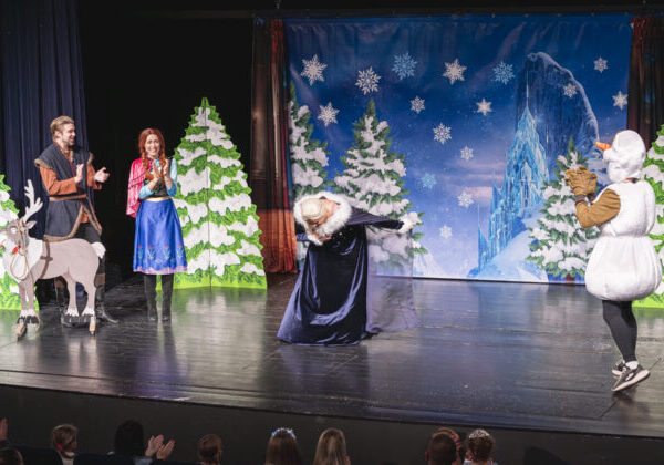 Elza, Anna, Kristoff a Olaf premiérovo zahrejú srdiečka najmenších v ďalších slovenských mestách