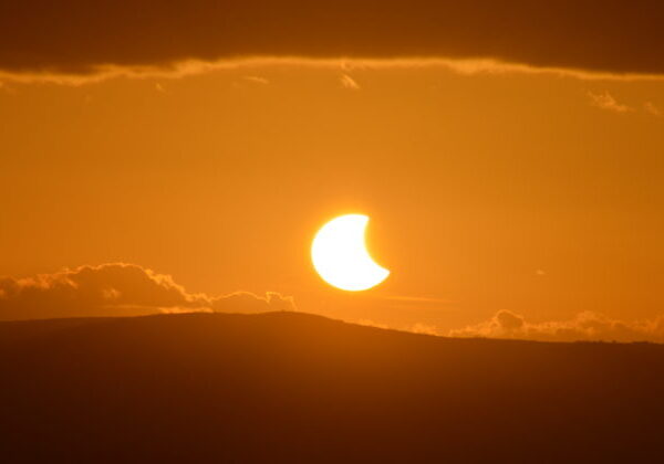 Zatmenie Slnka bude na Slovensku pozorovateľné už o pár dní, astronómovia priblížili okolnosti