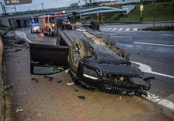 Pri vážnej autonehode v Košiciach sa ťažko zranil spolujazdec, vodič nafúkal cez dve promile