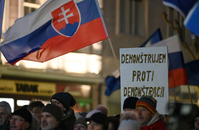Viac ako polovica ľudí na Slovensku si…