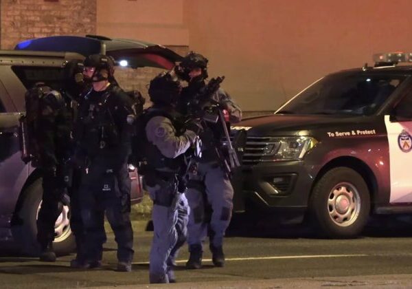 Najmenej 12 ľudí bolo zranených pri streľbe v Kanade, všetky obete boli hospitalizované