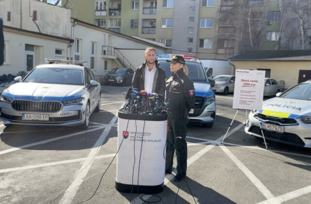 Šutaj Eštok predstavil nový dizajn policajných vozidiel, Mikulec…