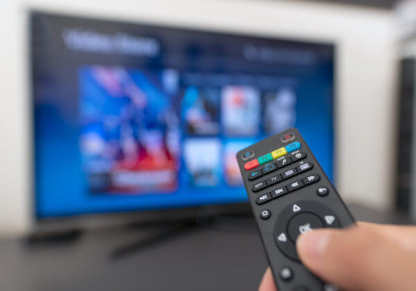 Filmy denne sleduje viac než štvrtina Slovákov, najobľúbenejšie sú komédie, u seniorov aj detektívky