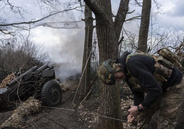 Moskva na Ukrajine stratila takmer 1 200 vojakov, obrnenú techniku a bezpilotné lietadlá