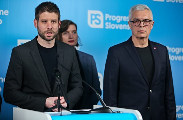 Progresívci predstavili päťbodový plán na udržanie Slovenska…