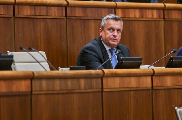 Danko stiahol návrh na predĺženie funkčného obdobia…
