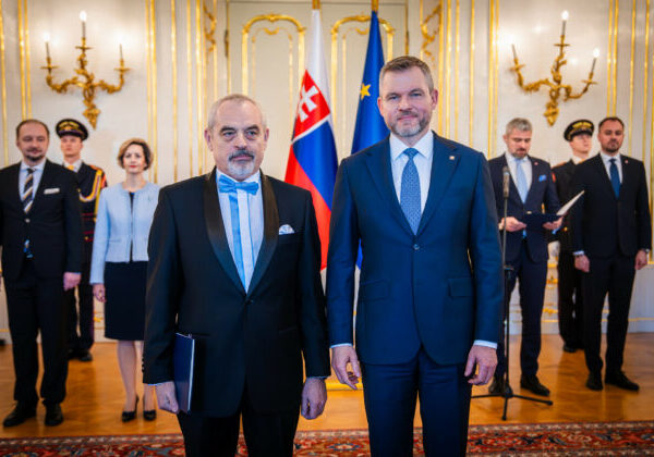 Novým veľvyslancom Slovenska v Spojenom kráľovstve bude Peter Susko, brat ministra spravodlivosti – FOTO