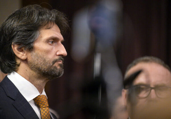 Matovičovci idú po krku Kaliňákovi, na zvolanie mimoriadnej schôdze im chýbajú iba tri podpisy – VIDEO