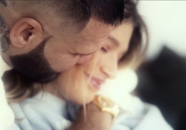 Rytmus vydal nové EP Rodina, Love & Spev. Pieseň Pri Sebe opisuje krízu vo vzťahu s Jasminou – VIDEO