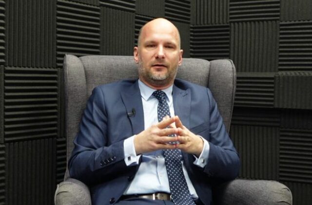 Ficova vláda sľubovala pokoj. Vytvorila však podmienky pre…