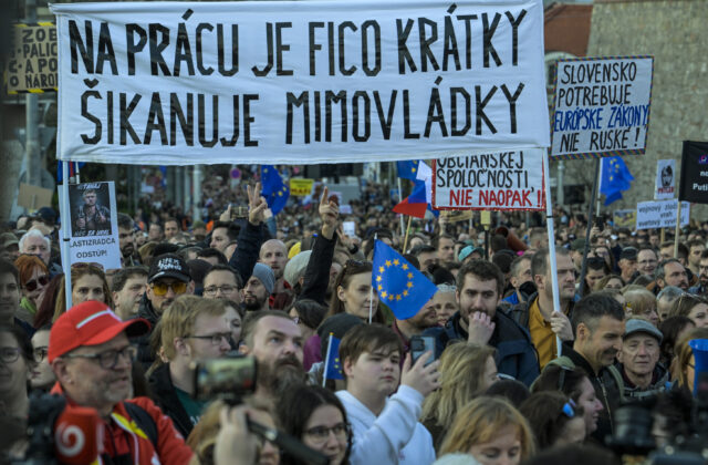 Parlament schválil kontroverzný zákon o mimovládnych organizáciách, nazývaný&hellip;
