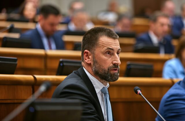 Vládny toxický kokteil ničí slovenskú…