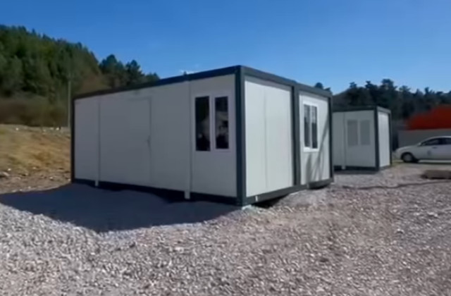 Na mieste po tragickom požiari vo Veľkom…
