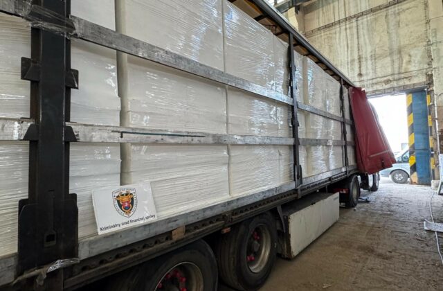 Colníci odhalili ďalšiu nelegálnu výrobňu cigariet, v Žiline&hellip;