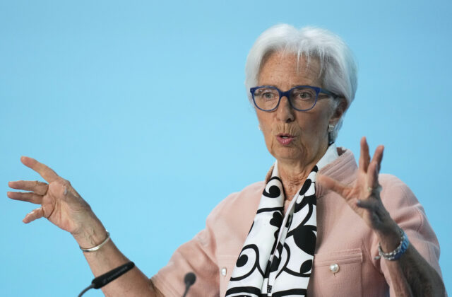 ECB znížila úrokové sadzby o…
