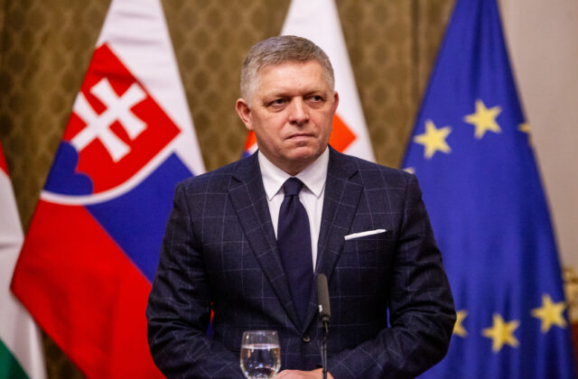 Fico oslávi Sviatok práce symbolicky, odpracuje časť zmeny v nitrianskej pekárni