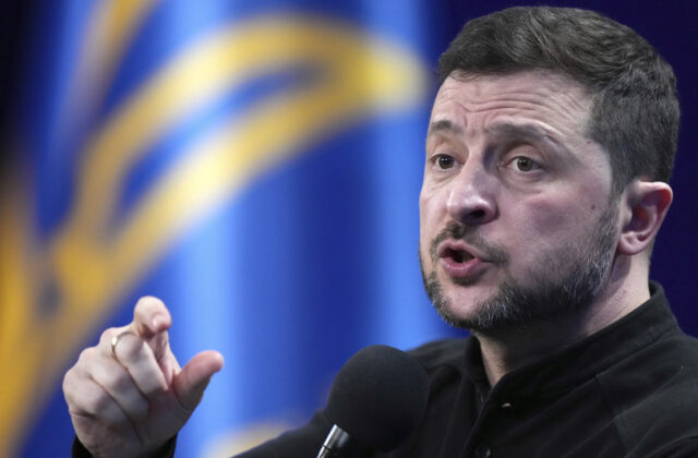 Rusko obnovilo letecké útoky. Zelenskyj…