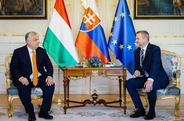 Pellegrini prijal Orbána, potvrdili obojstranný záujem na rozvoji dobrých susedských vzťahov – FOTO