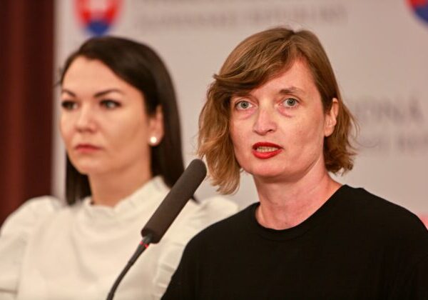 Putin pácha na Ukrajine genocídu, poslankyne PS sa o tom presvedčili na vlastné oči – VIDEO