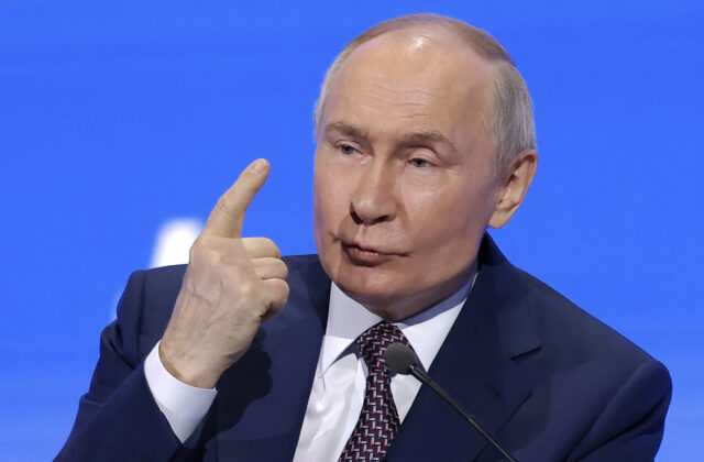 Máme dostatok síl a prostriedkov, vyhlásil Putin v súvislosti s vojnou a spomenul aj jadrové zbrane