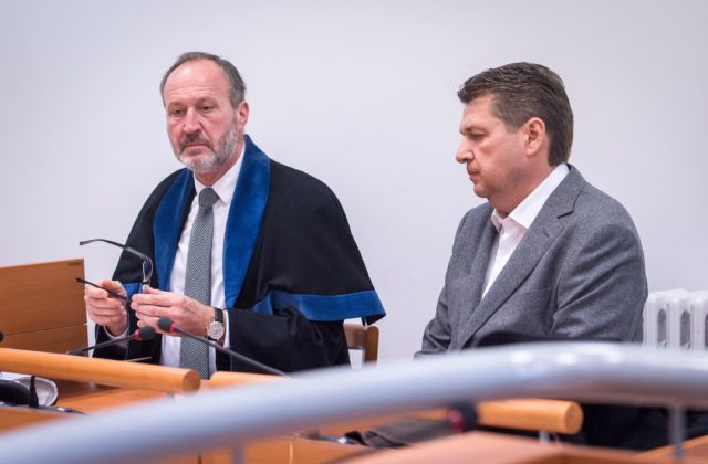 Znalcov v kauze Bonaparte nevypočuli, súd pojednávanie…