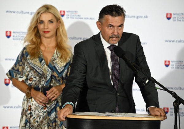 Machala priblížil cieľ presunu busty od Donatella, nad komentármi mnohých občanov mu ostal stáť rozum