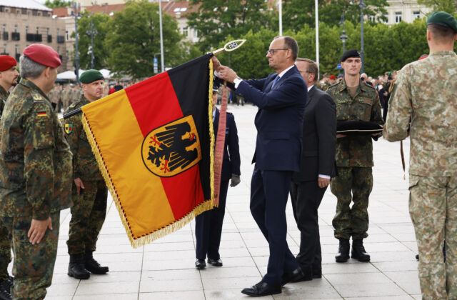 Predvolajte nemeckého veľvyslanca a preverujte mimovládky, reaguje Právo&hellip;