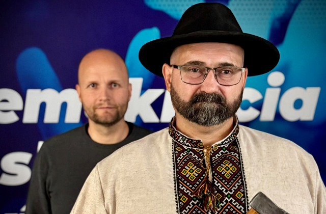 Mužovi s valaškou zrušili obvinenie, Demokrati sa podľa&hellip;