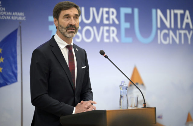 Blanár odmieta hrozby Merza o zastavení eurofondov, apeluje&hellip;