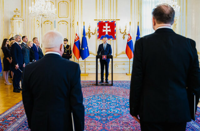 Pellegrini odovzdal poverovacie listiny štyrom novým veľvyslancom, budú&hellip;