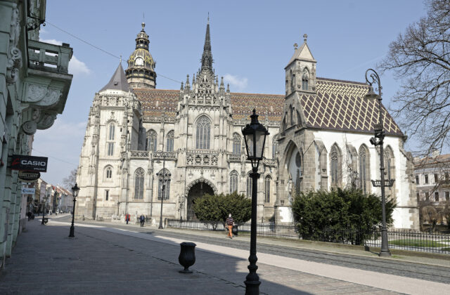 Dvadsaťdva mestských častí v Košiciach je na počet obyvateľov priveľa, myslí si odborník na verejnú správu