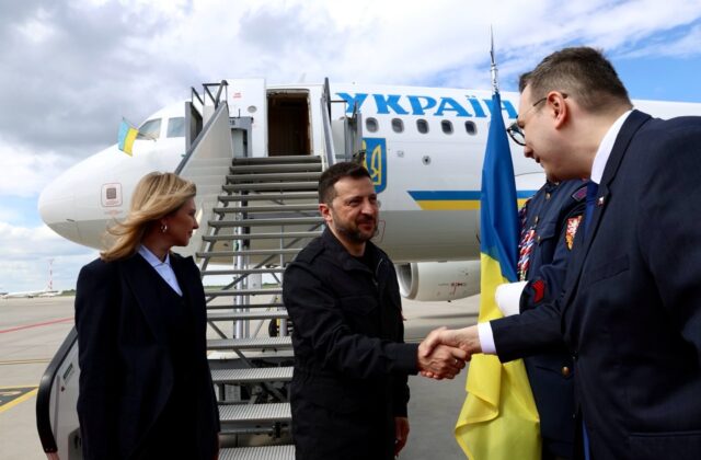 Zelenskyj pricestoval na dvojdňovú návštevu Česka, stretne sa s prezidentom Pavlom