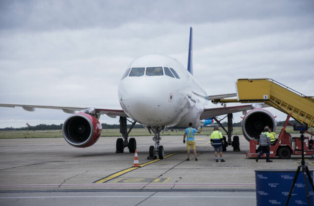 Vláda schválila vyslanie dvoch lietadiel na evakuáciu Slovákov&hellip;