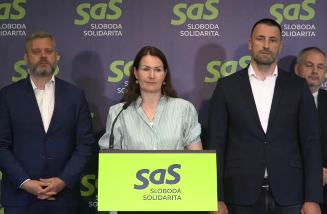 SaS kritizuje cyrilometodské oslavy na Devíne za 750-tisíc eur, hovorí o papalášizme – VIDEO