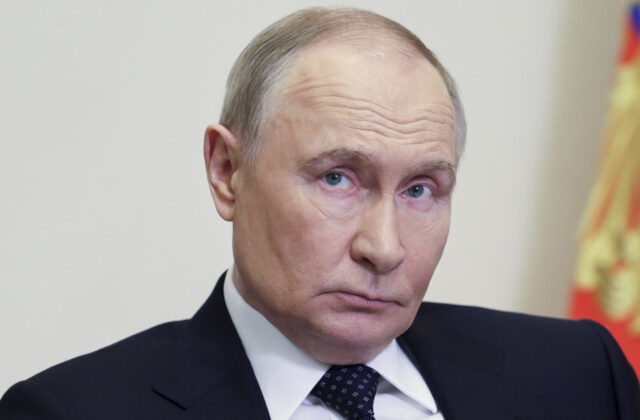 Putin priznal finančné problémy, Rusko…